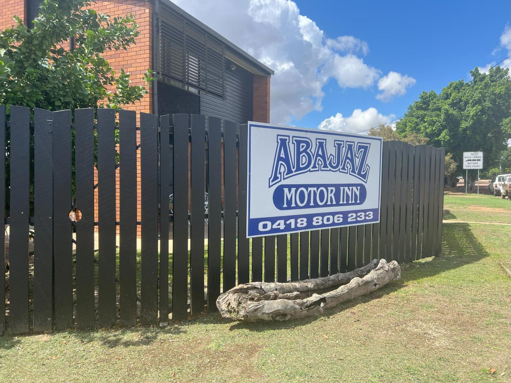 Abajaz Motel-Central-King Bed-Shaded Parking Longreach Dış mekan fotoğraf