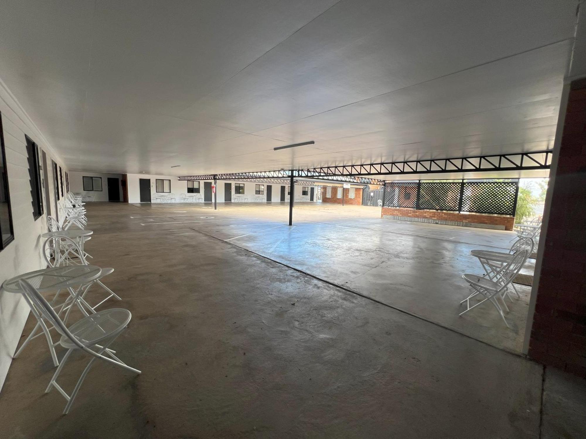 Abajaz Motel-Central-King Bed-Shaded Parking Longreach Dış mekan fotoğraf
