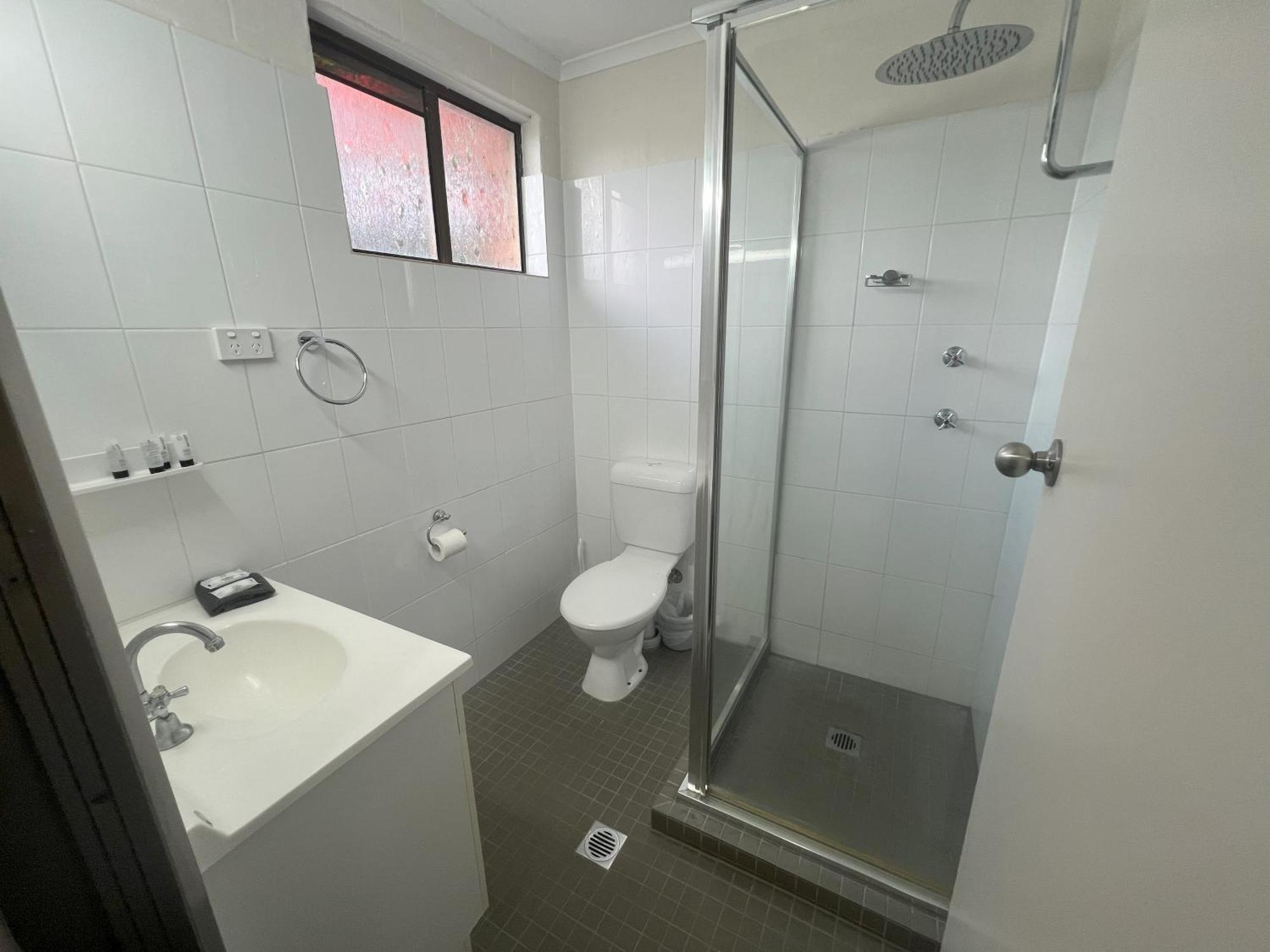 Abajaz Motel-Central-King Bed-Shaded Parking Longreach Dış mekan fotoğraf