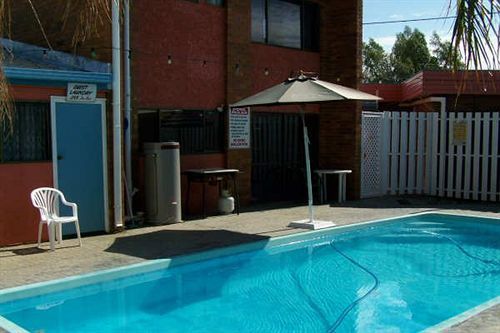 Abajaz Motel-Central-King Bed-Shaded Parking Longreach Dış mekan fotoğraf